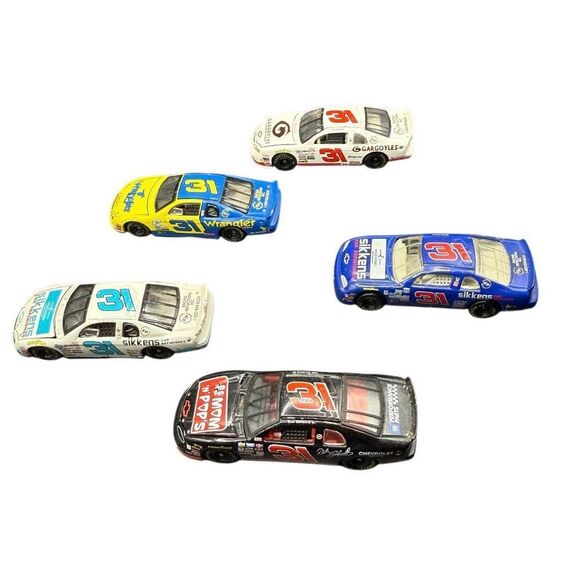 Dale Earnhardt, Jr. Set of 5 NASCAR Collectible Diecast Cars #31 - Picture 4 of 6